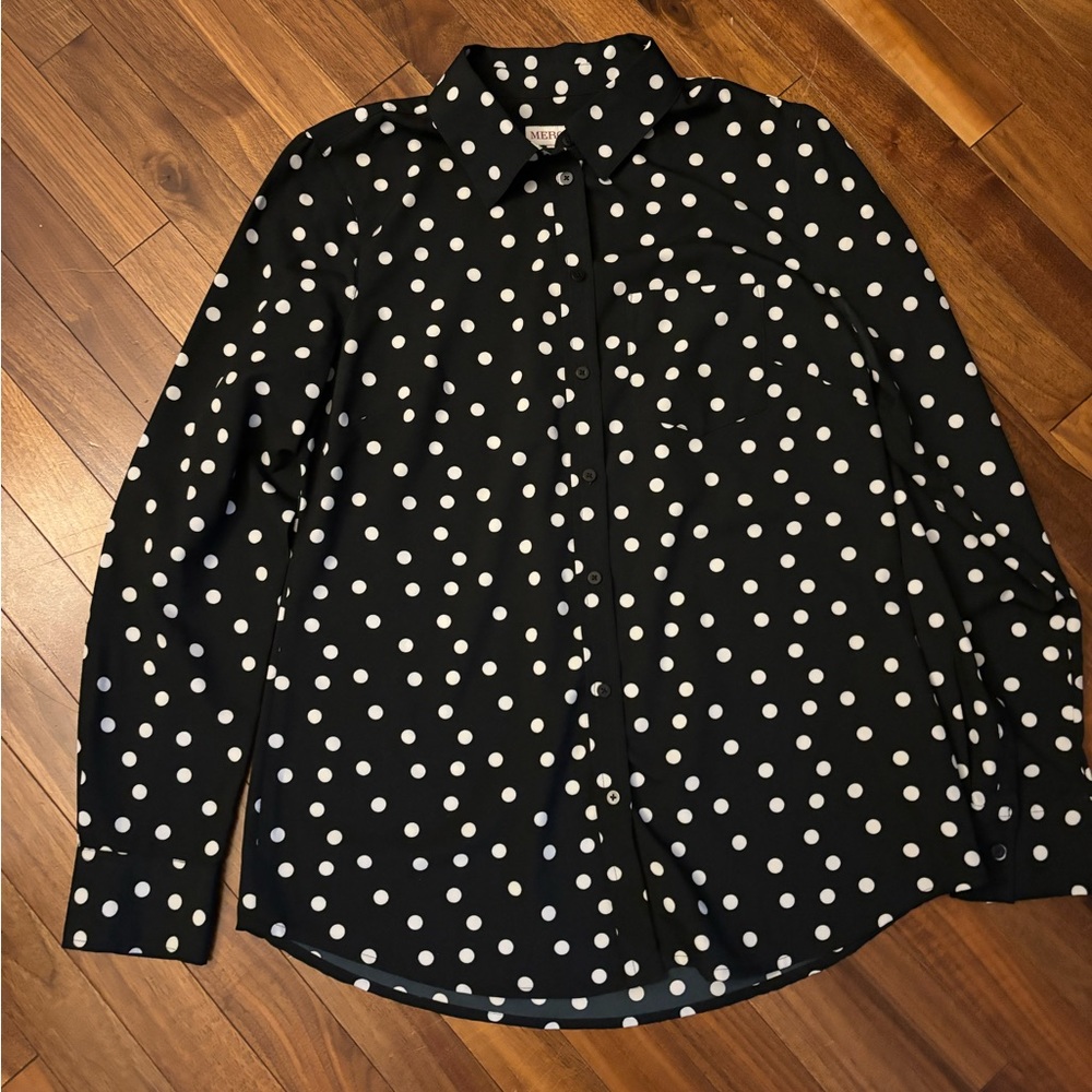 Women’s Merona Blouse, size medium.